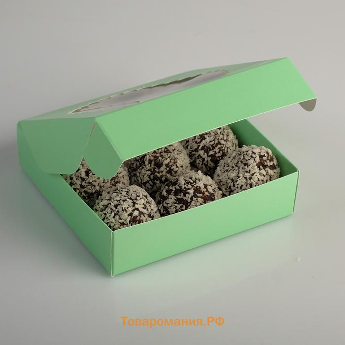 Подарочная коробка сборная с окном, зелёный, 11.5×11.5×3 см